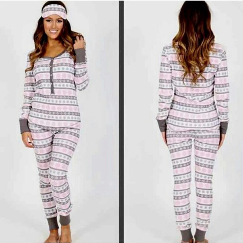 Kittenish by Jessie James Decker Pj’s